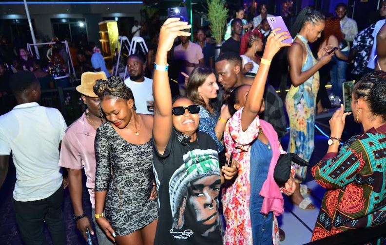 Noni Vie new year party