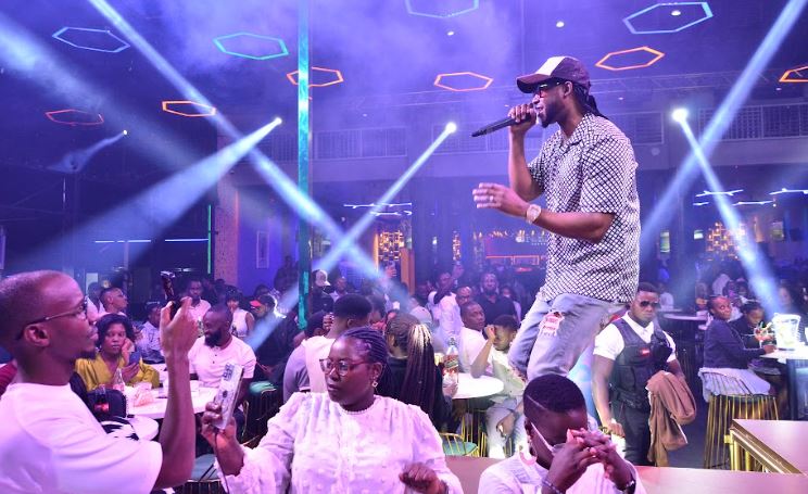 Redsan performs at the Love Scotch Affair held at Noni Vie.